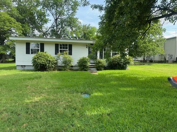 506 W K Street , Russellville, AR 72801