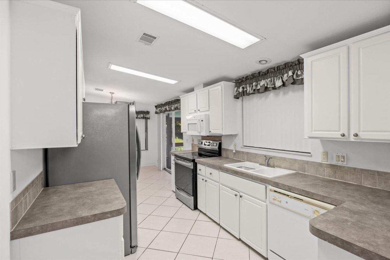 8008 Long Drive, Port Saint Lucie, FL 34952 Photo