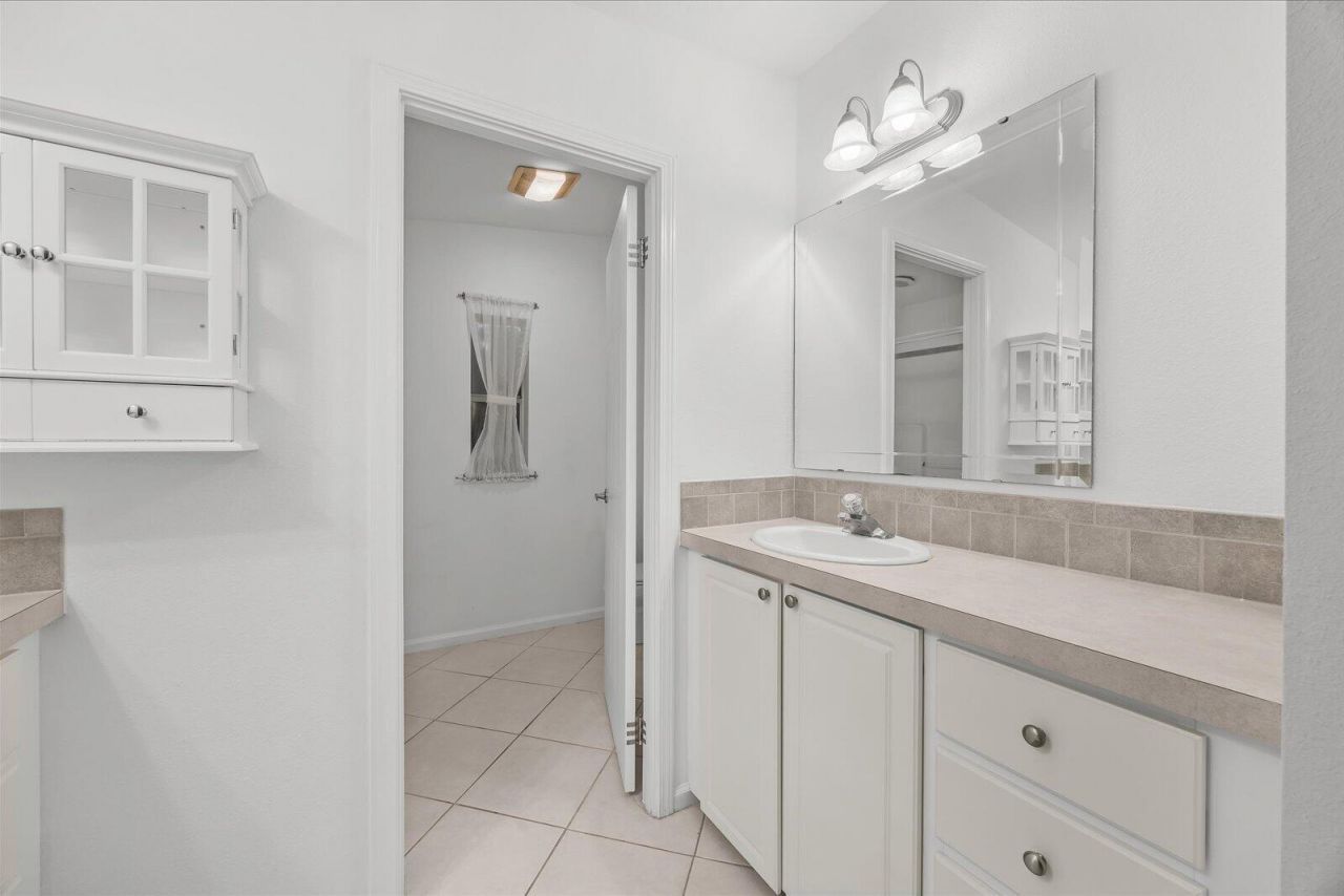 8008 Long Drive, Port Saint Lucie, FL 34952 Photo