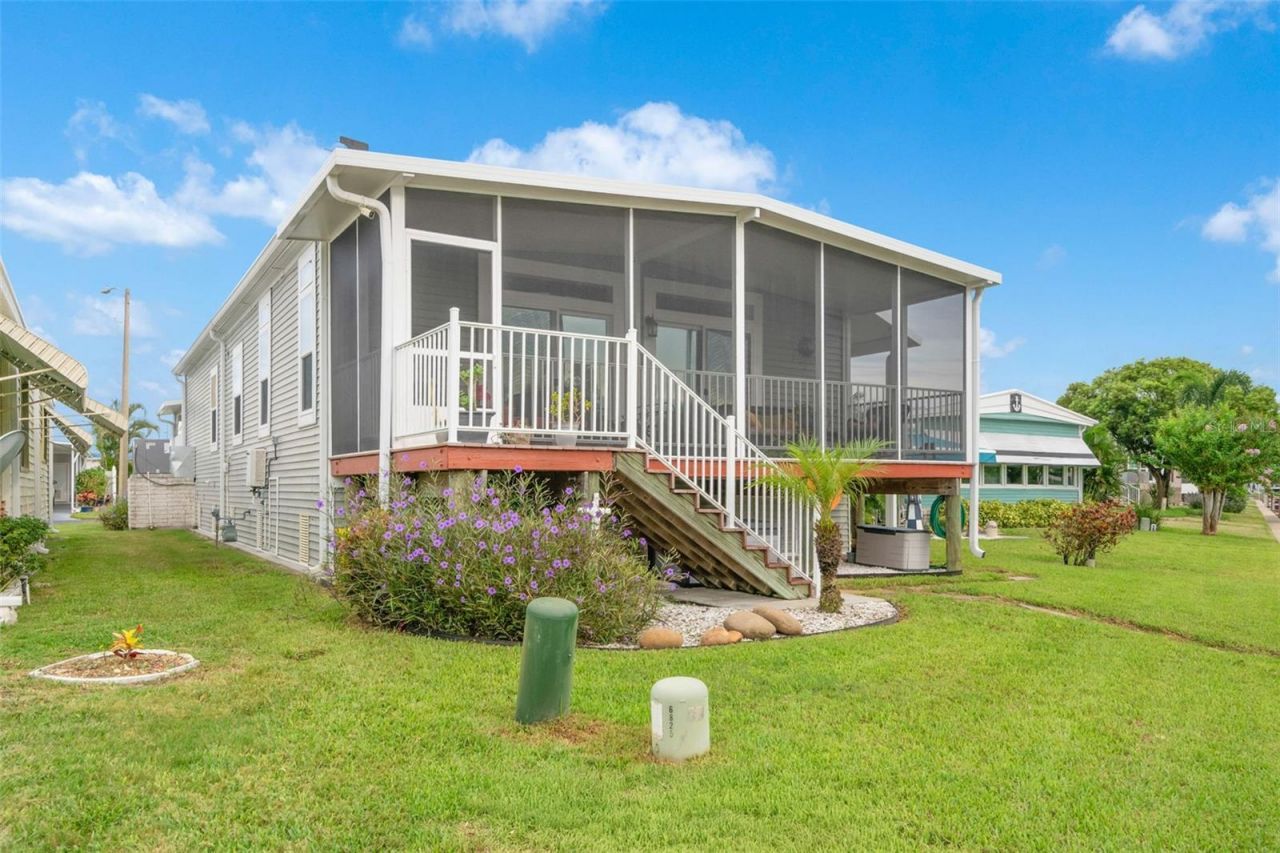 6825 Mount Orange Drive Ne, Unit 390, Saint Petersburg, FL 33702 Photo