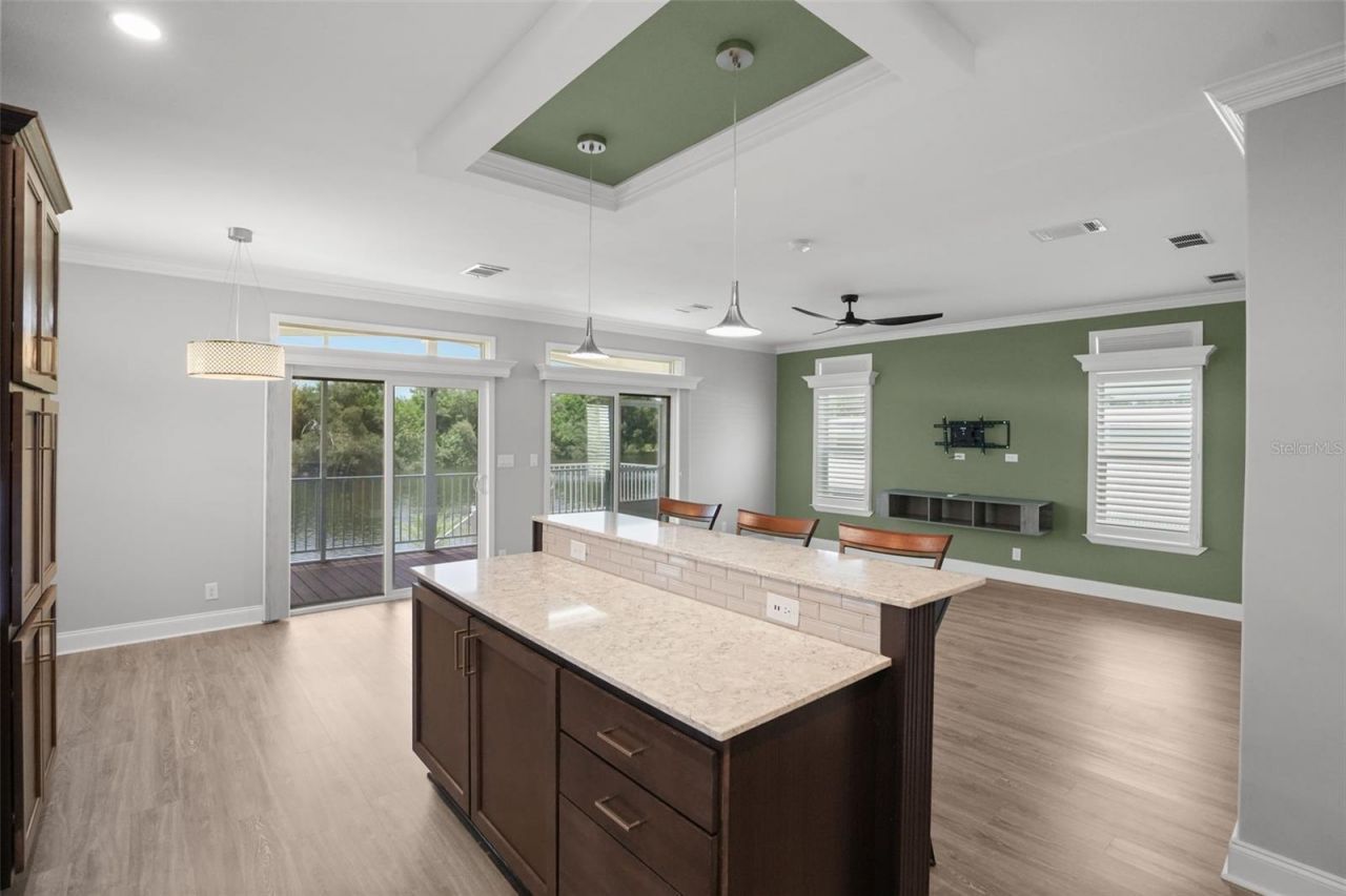 6825 Mount Orange Drive Ne, Unit 390, Saint Petersburg, FL 33702 Photo