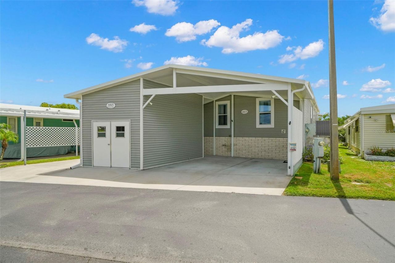 6825 Mount Orange Drive Ne, Unit 390, Saint Petersburg, FL 33702 Photo