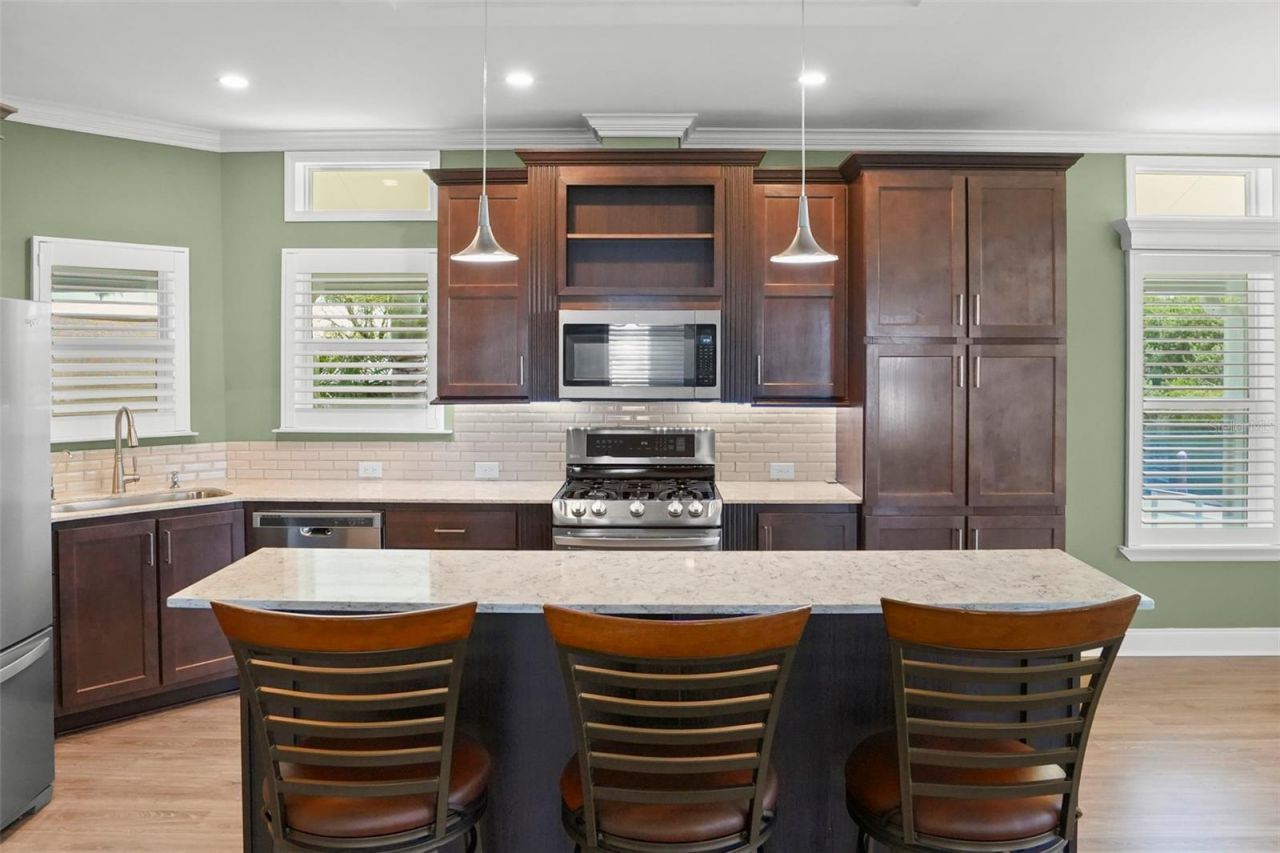 6825 Mount Orange Drive Ne, Unit 390, Saint Petersburg, FL 33702 Photo