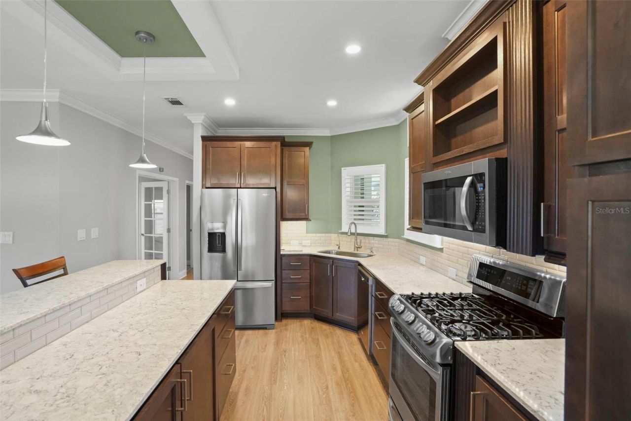 6825 Mount Orange Drive Ne, Unit 390, Saint Petersburg, FL 33702 Photo
