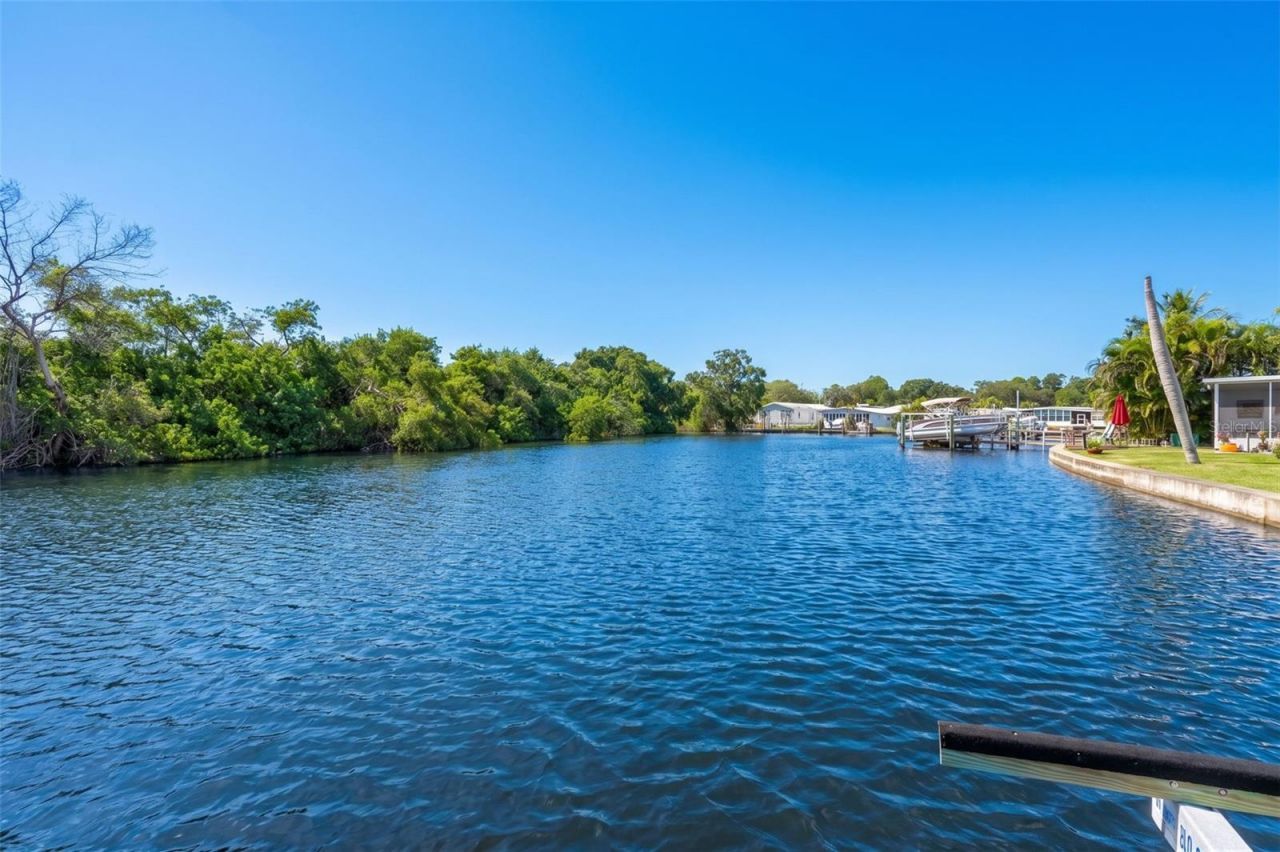 6825 Mount Orange Drive Ne, Unit 390, Saint Petersburg, FL 33702 Photo