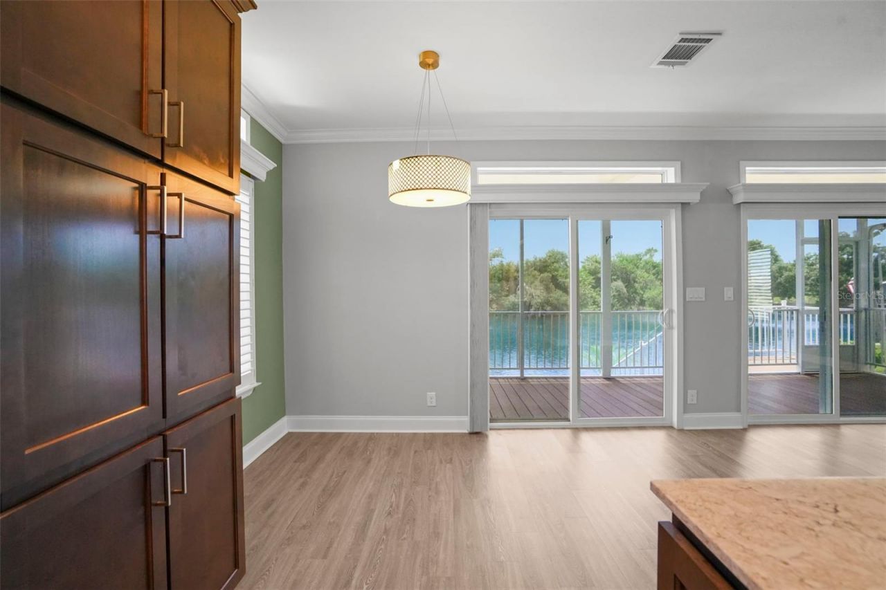 6825 Mount Orange Drive Ne, Unit 390, Saint Petersburg, FL 33702 Photo