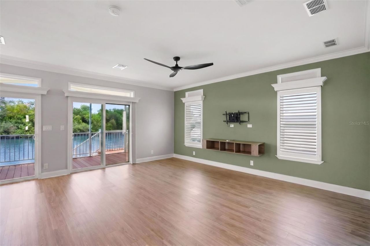 6825 Mount Orange Drive Ne, Unit 390, Saint Petersburg, FL 33702 Photo
