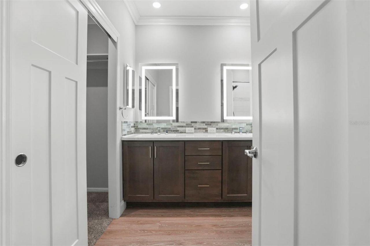 6825 Mount Orange Drive Ne, Unit 390, Saint Petersburg, FL 33702 Photo