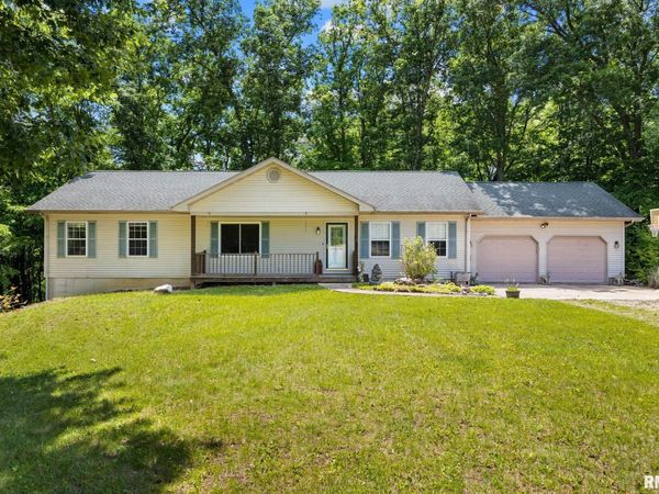 660 N PLEASANT HILL Road, East Peoria, IL 61611