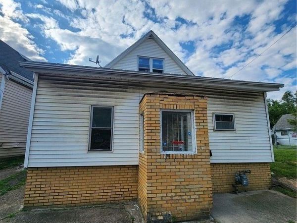 38 Ontario Street , Buffalo, NY 14207