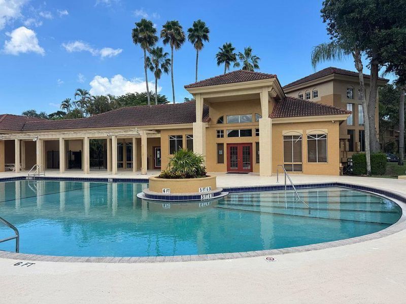 4823 Via Palm Lakes, Unit 1322, West Palm Beach, FL 33417 Photo