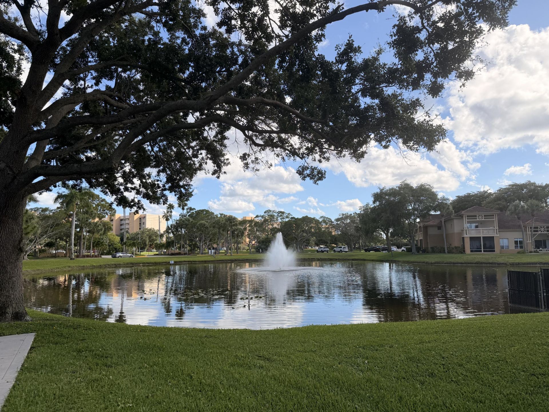 4823 Via Palm Lakes, Unit 1322, West Palm Beach, FL 33417 Photo