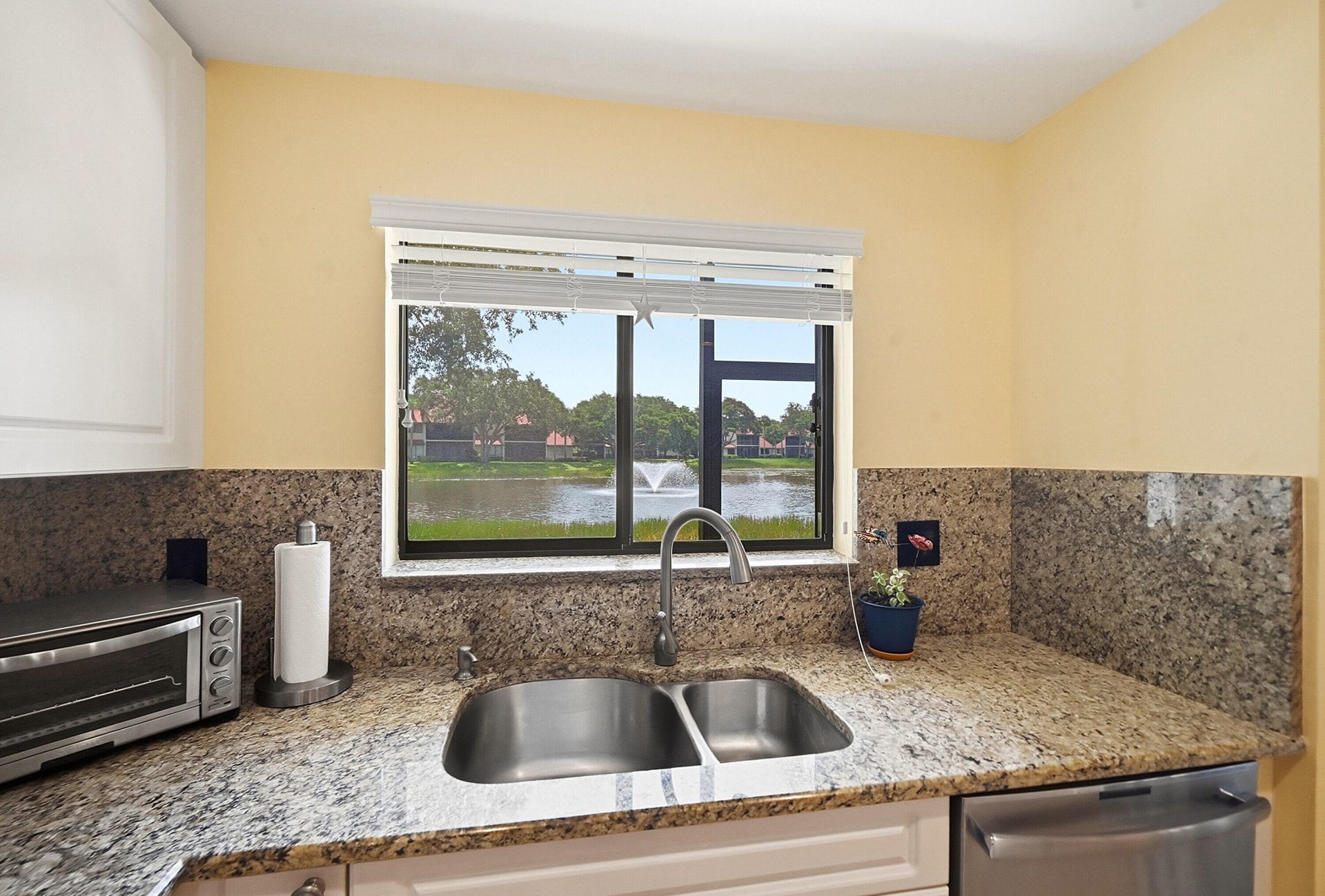 22 Lexington Lane W, Unit D, Palm Beach Gardens, FL 33418 Photo