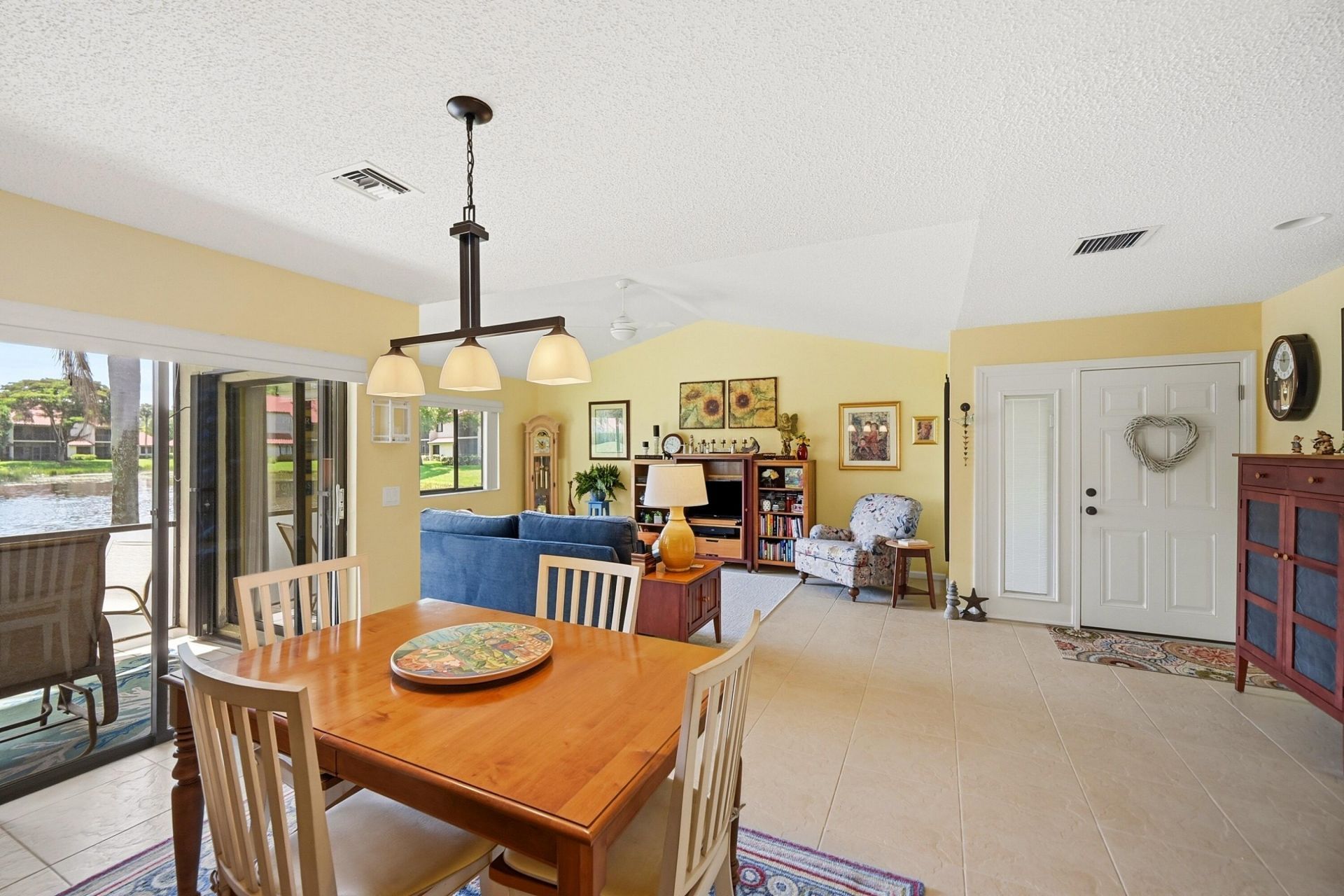 22 Lexington Lane W, Unit D, Palm Beach Gardens, FL 33418 Photo