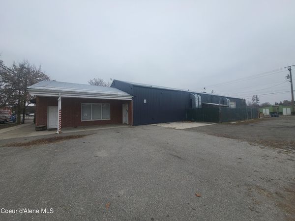 415 E 3RD AVE , Post Falls, ID 83854