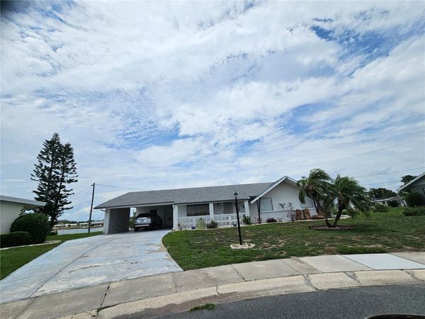 1703 AMHURST CIRCLE, SUN CITY CENTER, FL 33573