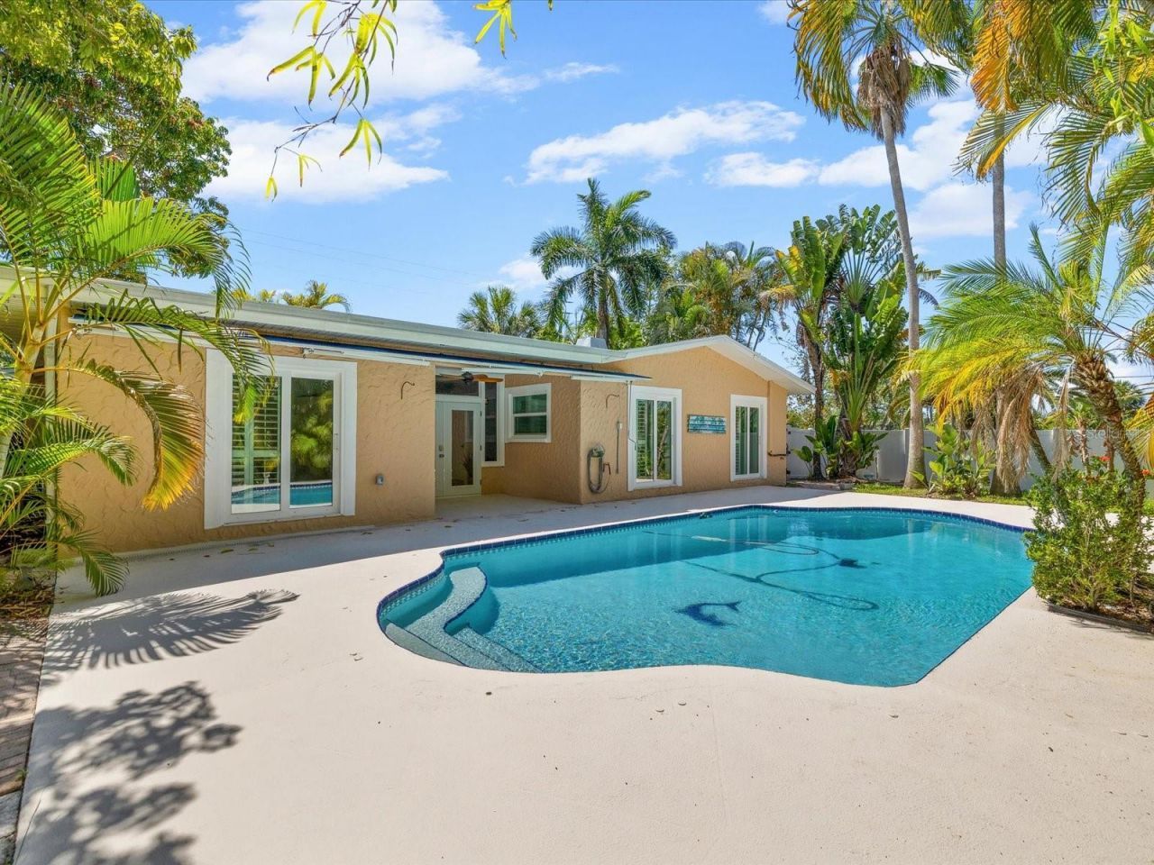 502 Florida Boulevard, Crystal Beach, FL 34681 Photo