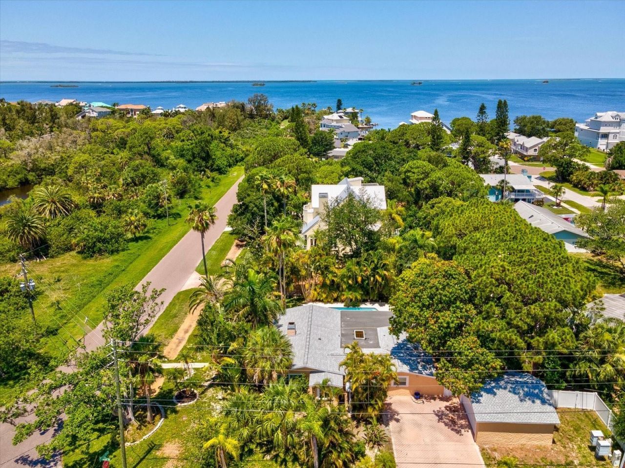 502 Florida Boulevard, Crystal Beach, FL 34681 Photo
