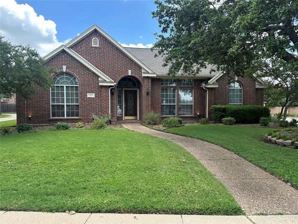 402 Buttonwood Drive, Coppell, TX 75019