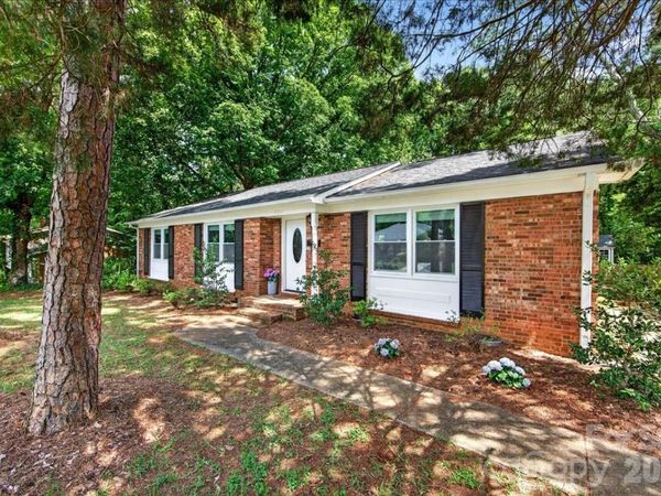 4914 Glenbrier Drive, Charlotte, NC 28212