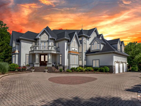Burr Ridge, IL 60527