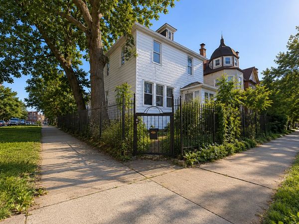 2481 E 74th Street , Chicago, IL 60649