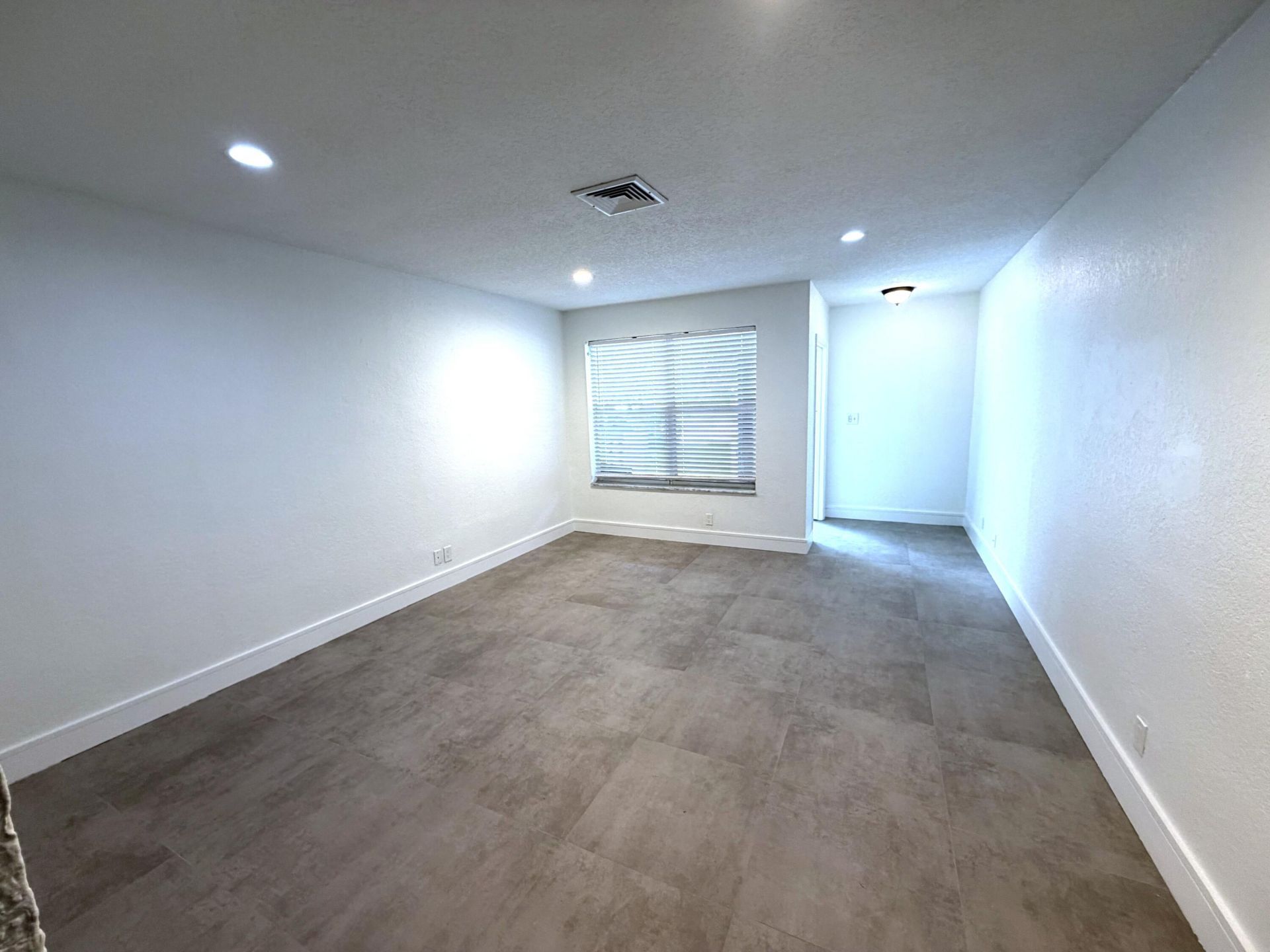 4019 Woodside Drive, Coral Springs, FL 33065 Photo