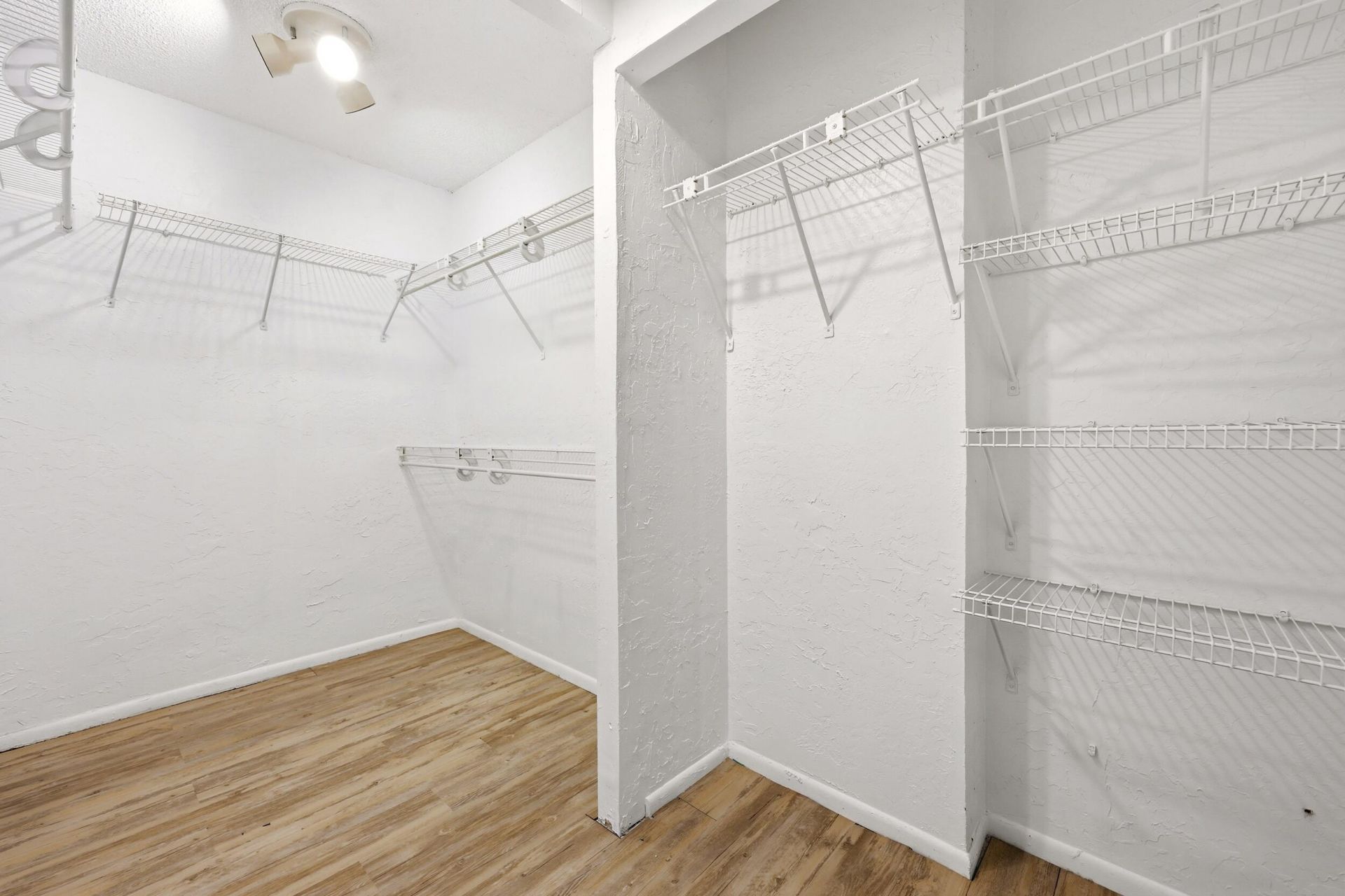 401 Golden Isles Drive, Unit 602, Hallandale Beach, FL 33009 Photo
