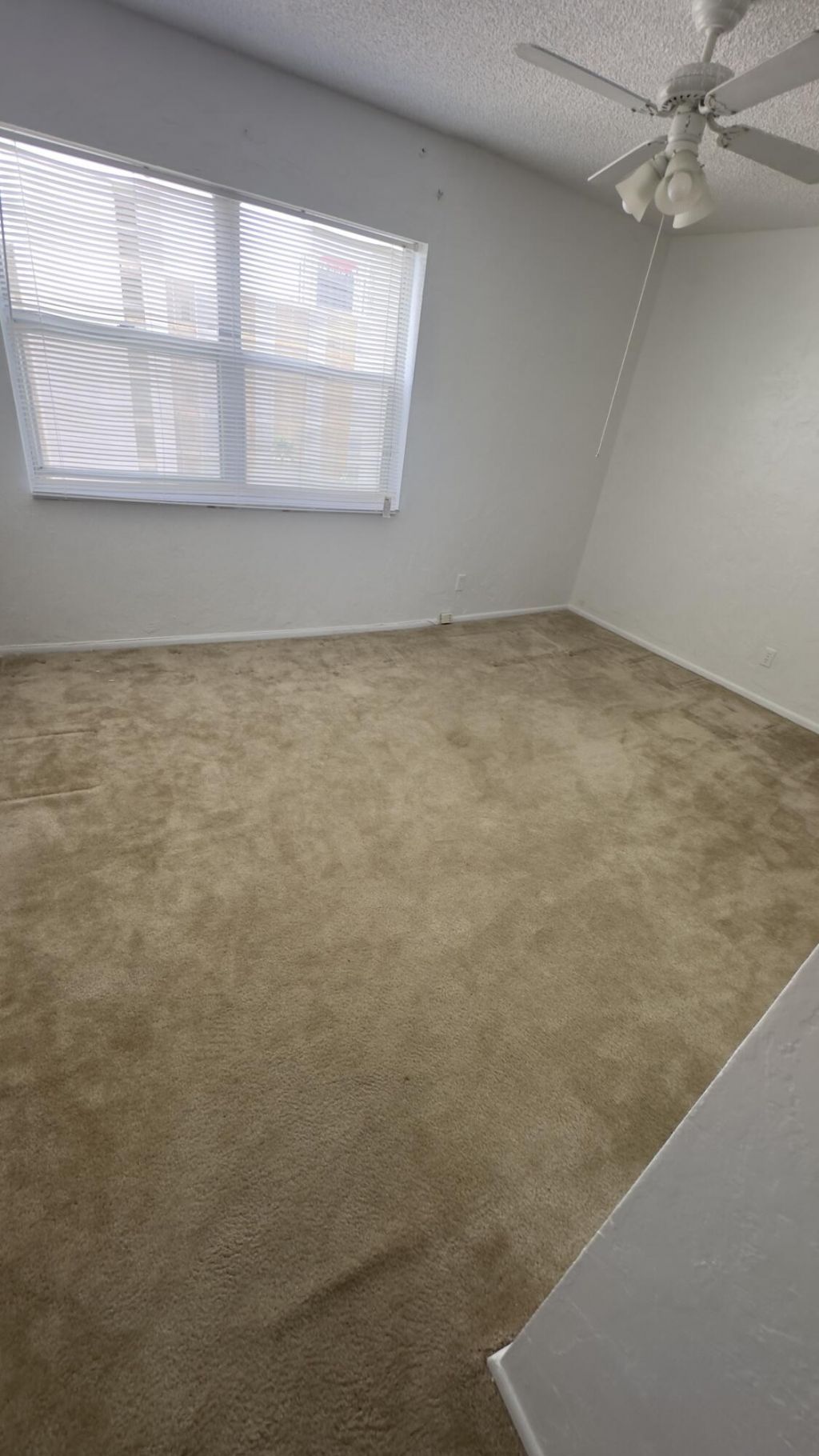 401 Golden Isles Drive, Unit 602, Hallandale Beach, FL 33009 Photo