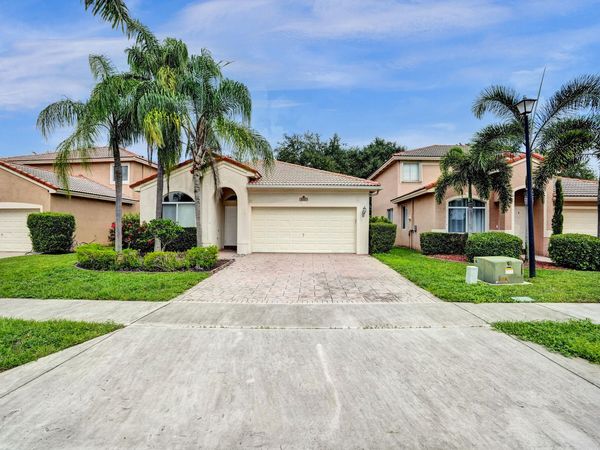 3717 Pebblebrook Manor, Coconut Creek, FL 33073