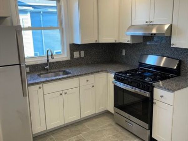 217 Washington St, Unit 1L, Lynn, MA 01902