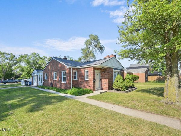3233 Corydon Drive, Toledo, OH 43613