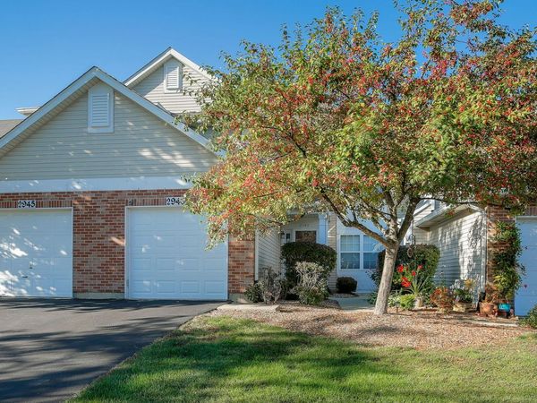 2943 Kentshire Circle , Naperville, IL 60564