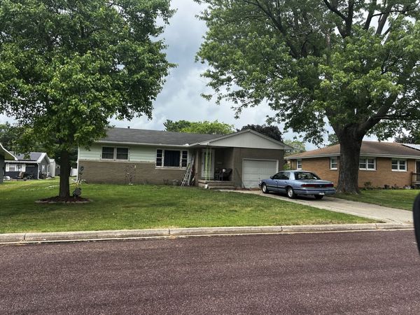 617 S Melvin Street, Gibson City, IL 60936
