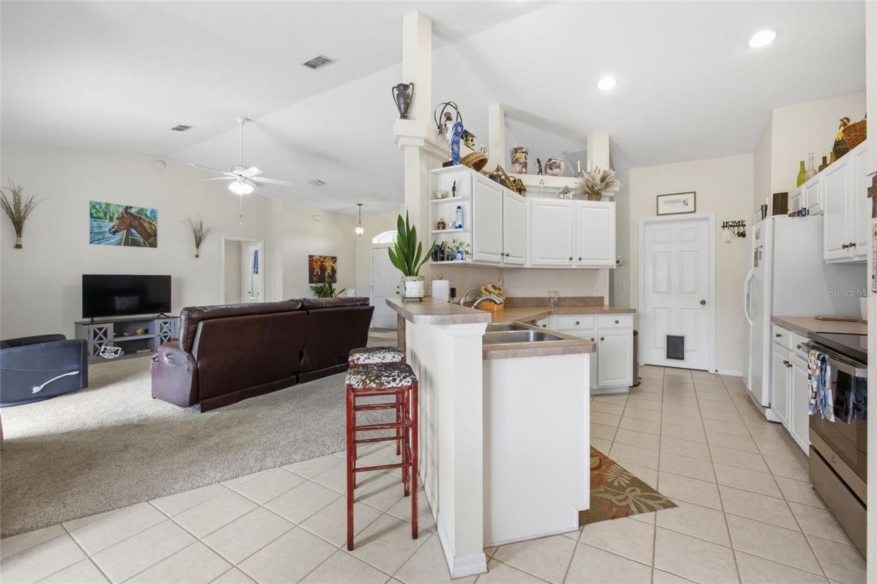 19630 SE 15th Place , Morriston, FL 32668 Photo