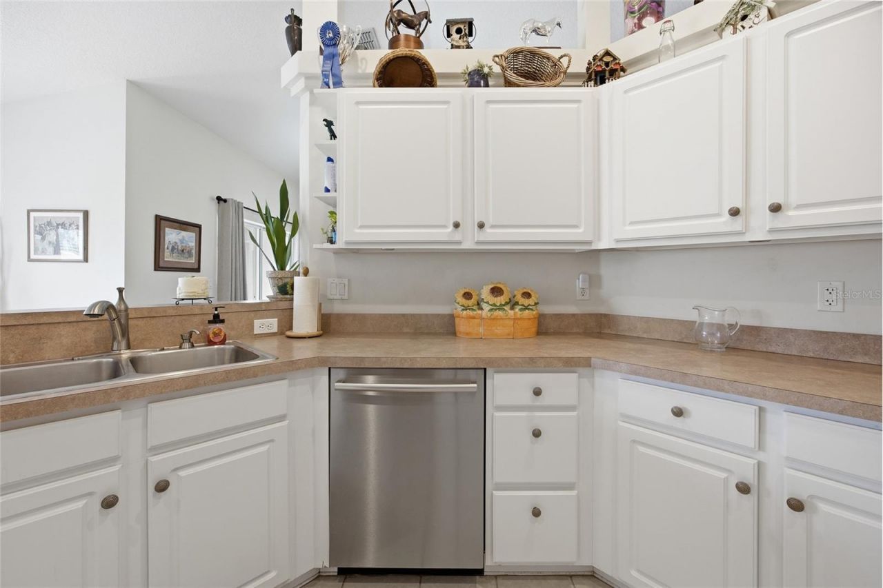 19630 SE 15th Place , Morriston, FL 32668 Photo