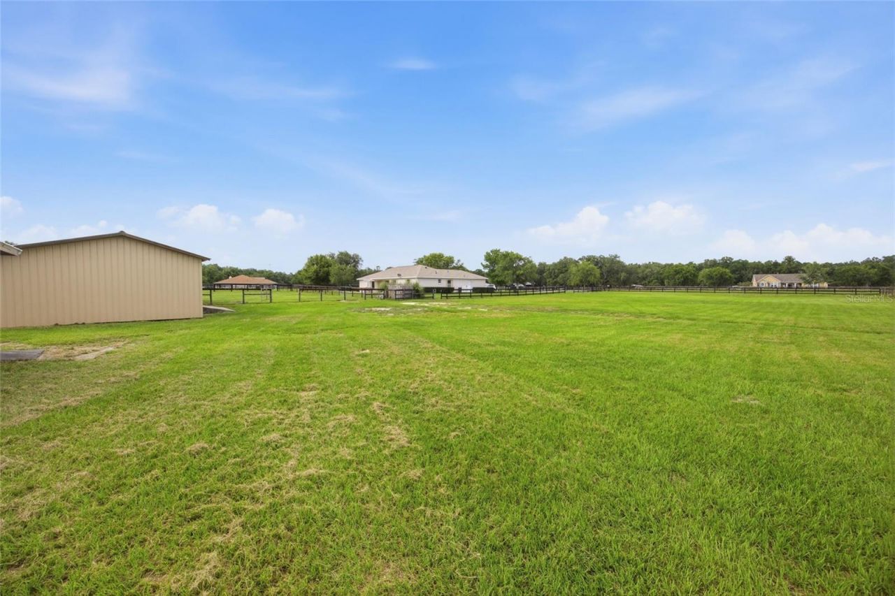 19630 SE 15th Place , Morriston, FL 32668 Photo