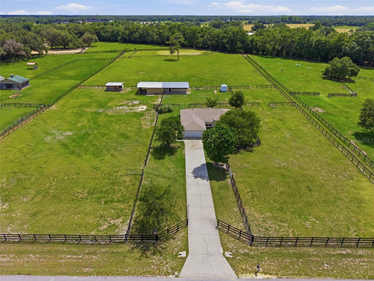 19630 SE 15th Place , Morriston, FL 32668 Photo