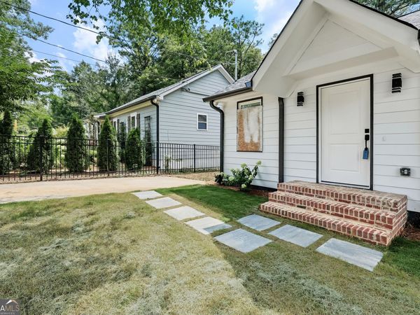 987 Lawton Street SW, Atlanta, GA 30310