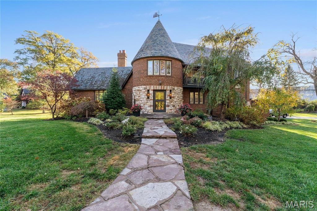 1250 Hampton Park Drive, Saint Louis, MO 63117 Main Photo