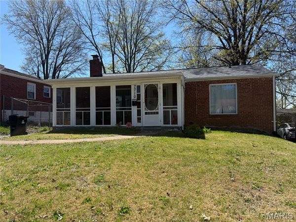 7710 Carleton Avenue , University City, MO 63130