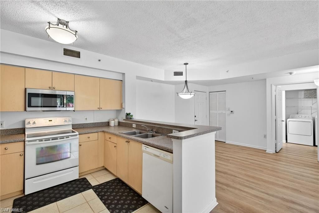 1200 Reserve Way, Unit 105, Naples, FL 34105 Photo
