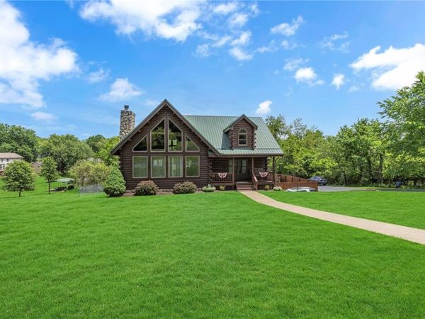 303 Sharon Grange Road , Aliquippa, PA 15001