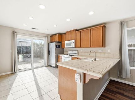 8624 W Wing Dr, Elk Grove, CA 95758 Photo