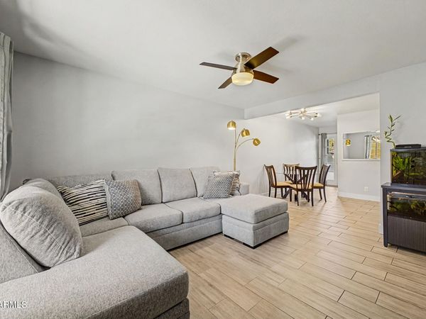 1449 E HIGHLAND Avenue, Unit 3, Phoenix, AZ 85014