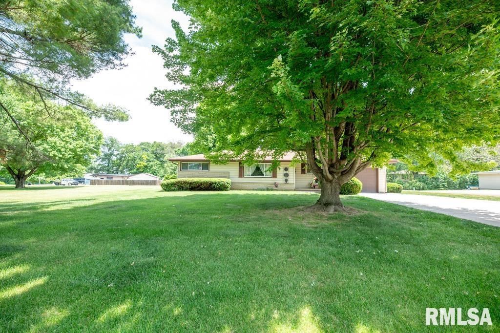 1526 Division Street, Metamora, IL 61548 Main Photo