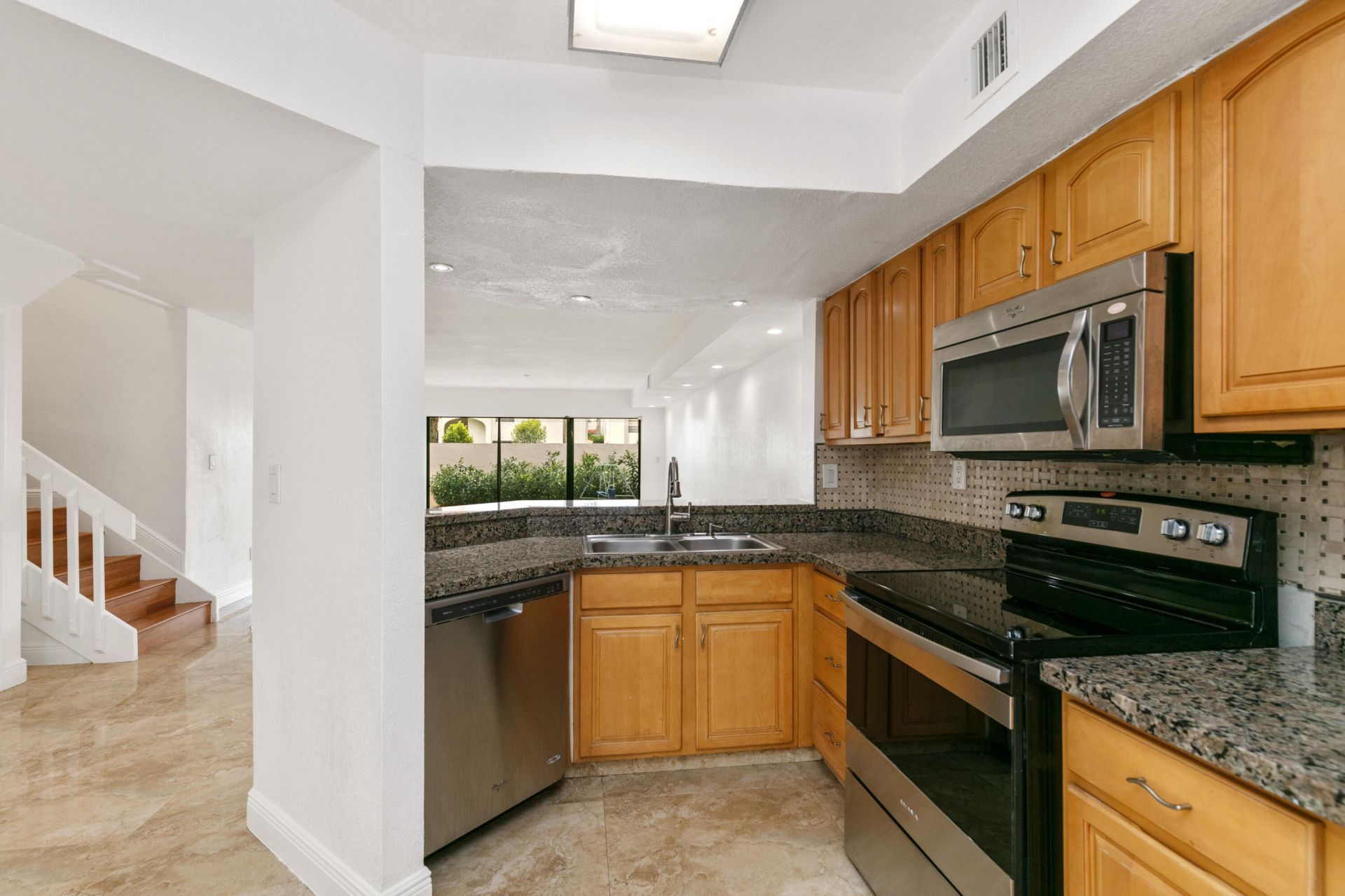 3530 Magellan Circle, Unit 613, Aventura, FL 33180 Photo