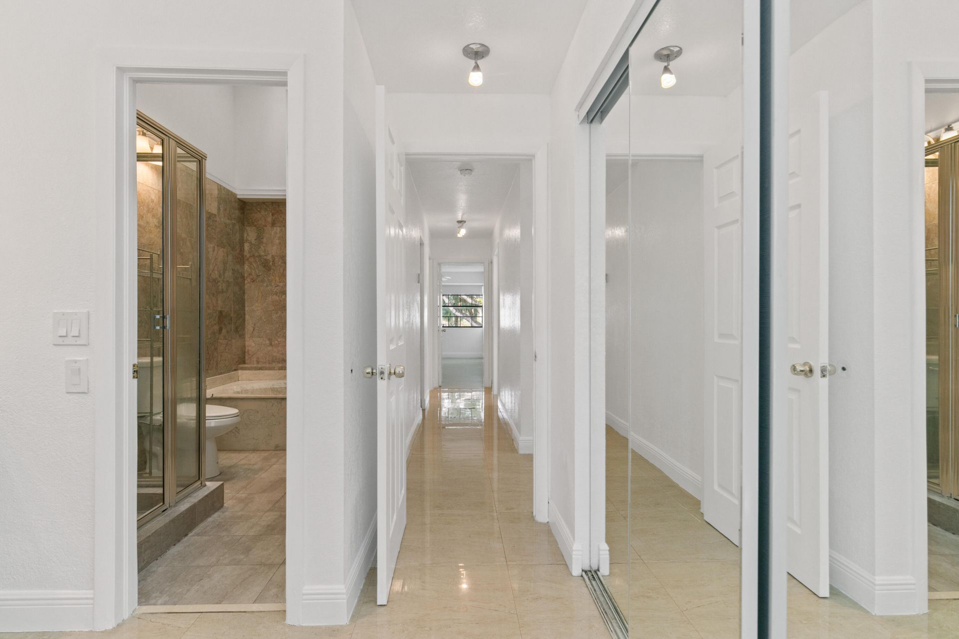 3530 Magellan Circle, Unit 613, Aventura, FL 33180 Photo