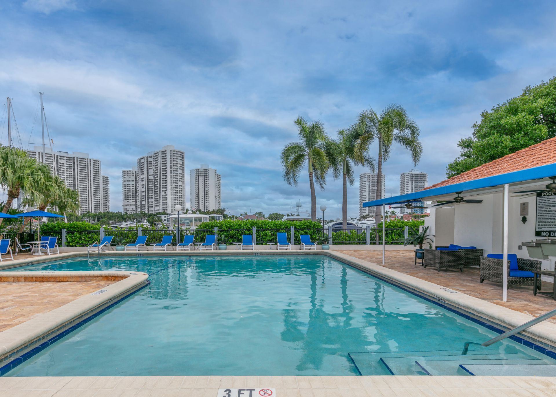 3530 Magellan Circle, Unit 613, Aventura, FL 33180 Photo