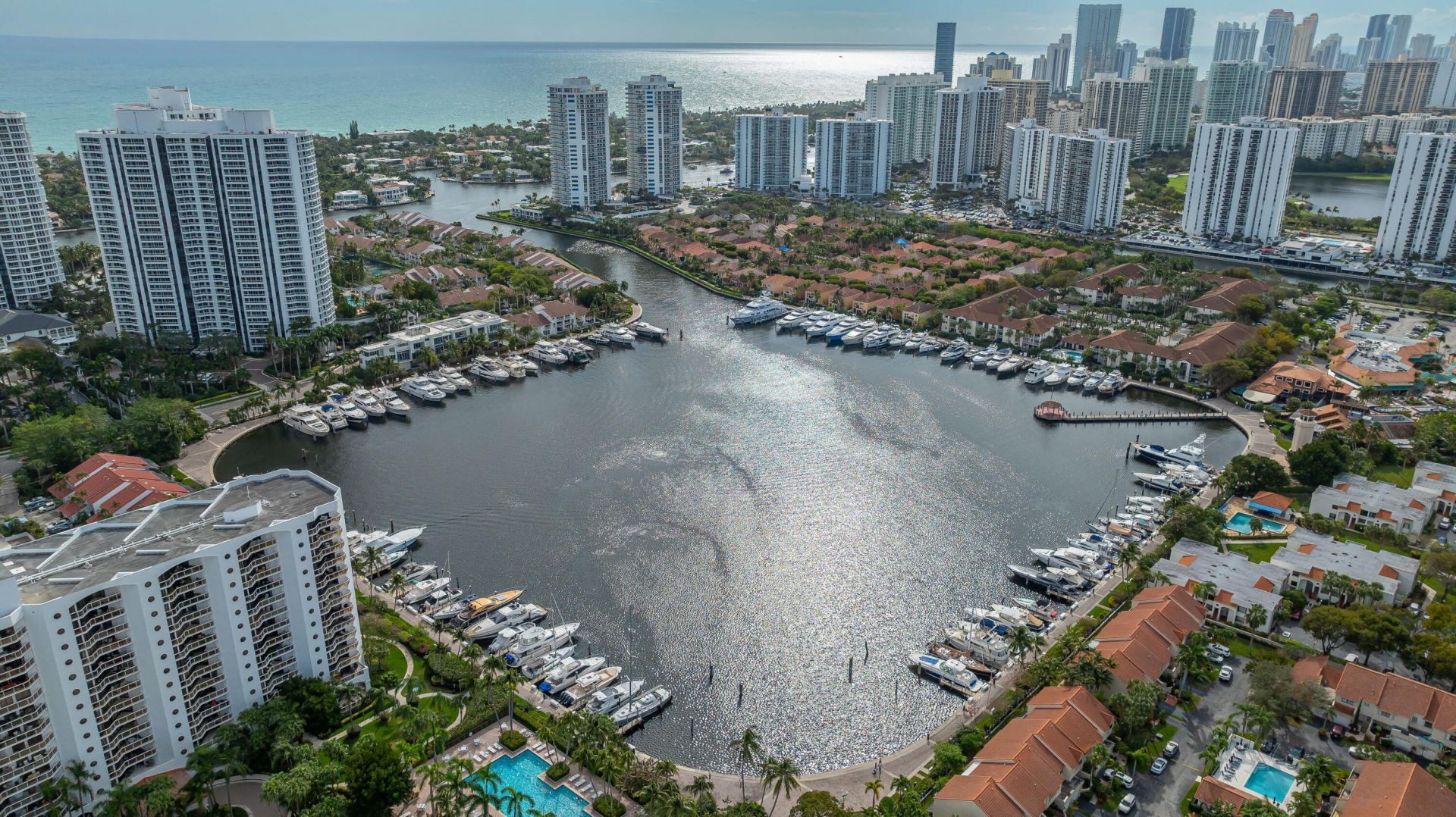 3530 Magellan Circle, Unit 613, Aventura, FL 33180 Photo